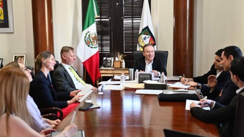 Reunión con Ari Mäki, embajador de Finlandia en México.